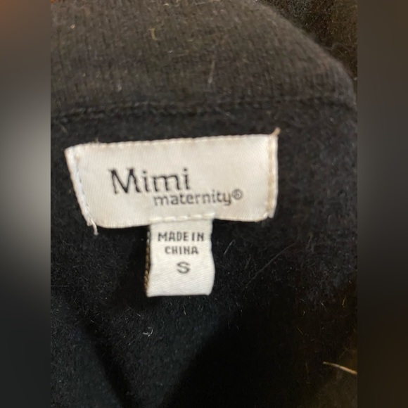 Mimi Maternity | Solid Black Small Turtleneck Cashmere Sweater - Picture 2 of 4